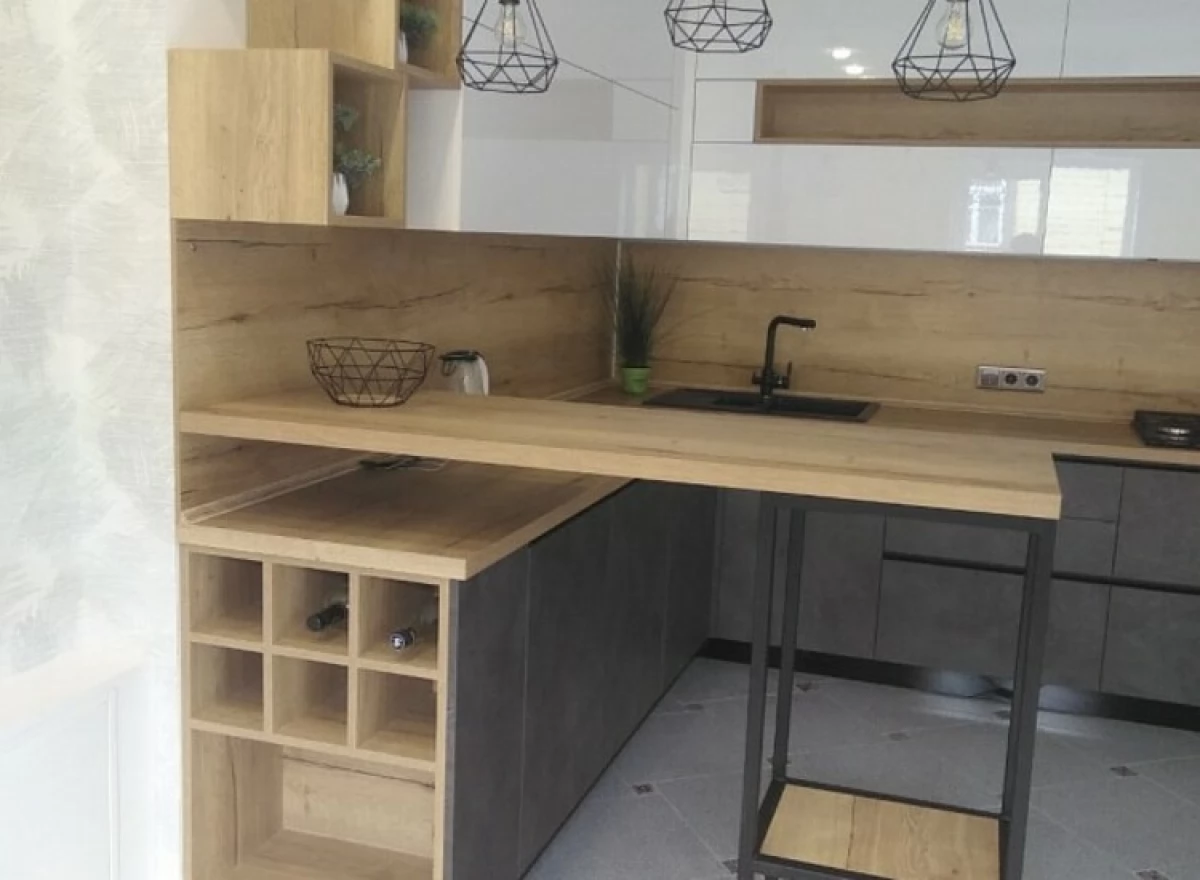 Угловая кухня на заказ в стиле Loft