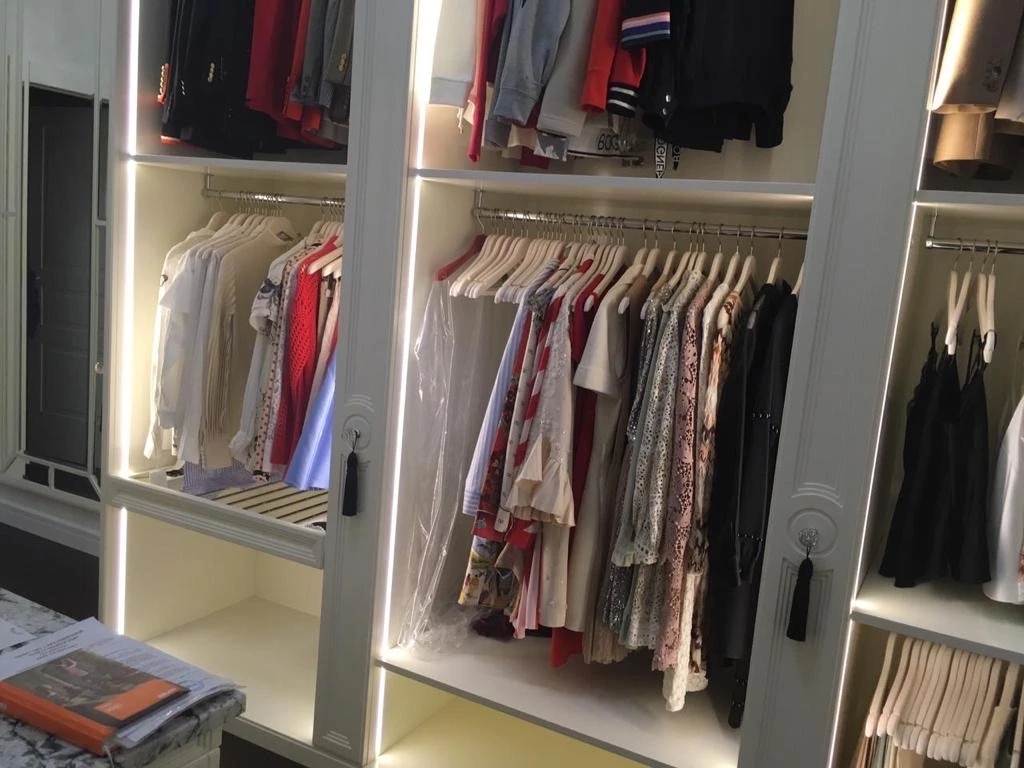 Гардеробная Royal Dressing Room — классика для премиум-сегмента