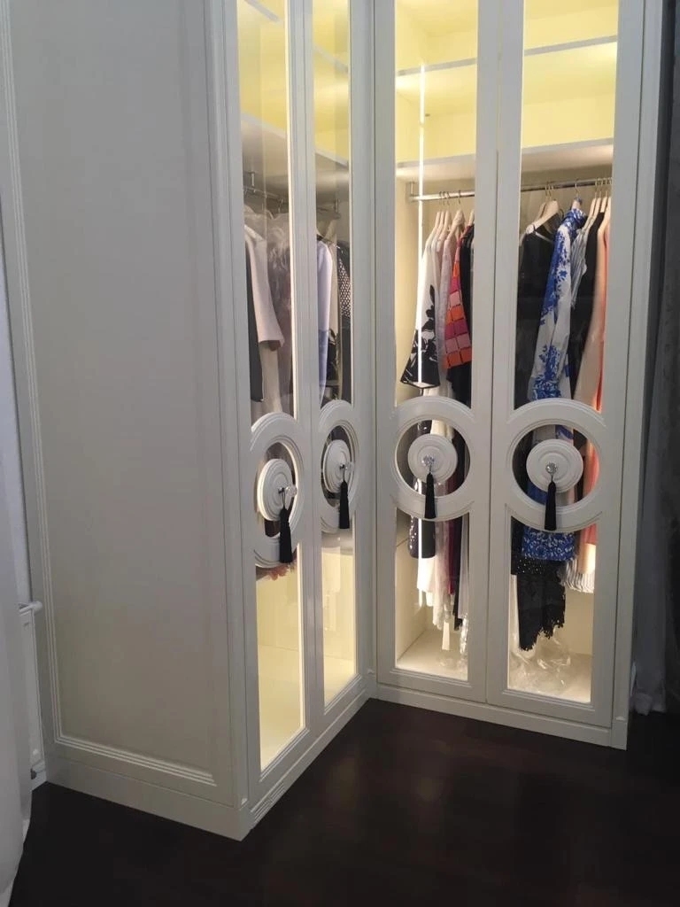 Гардеробная Royal Dressing Room — классика для премиум-сегмента