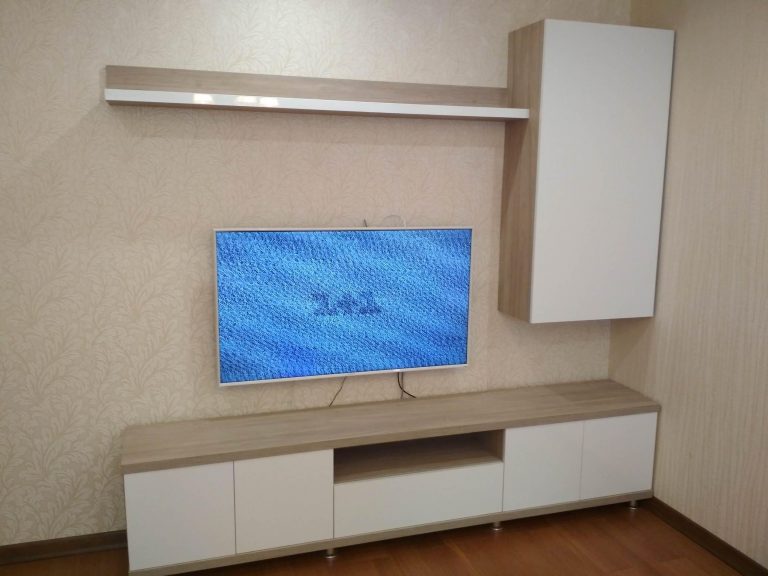 Стенка Нельсон и Белая